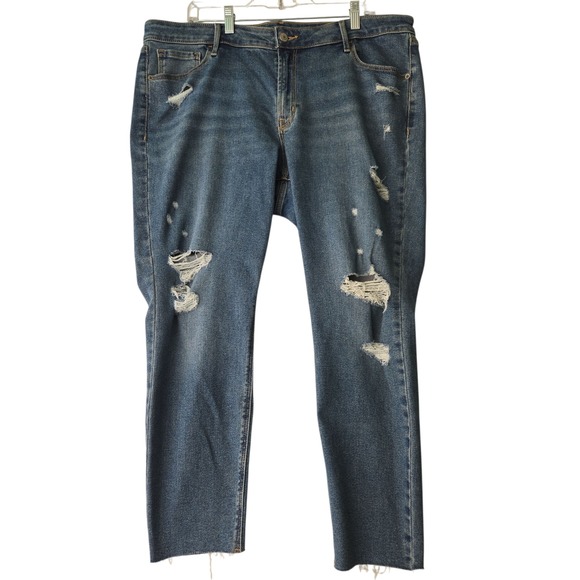 Old Navy Women's Rockstar Distressed Super Skinny Jeans Mid Rise Size 18‎ Denim - Picture 2 of 12